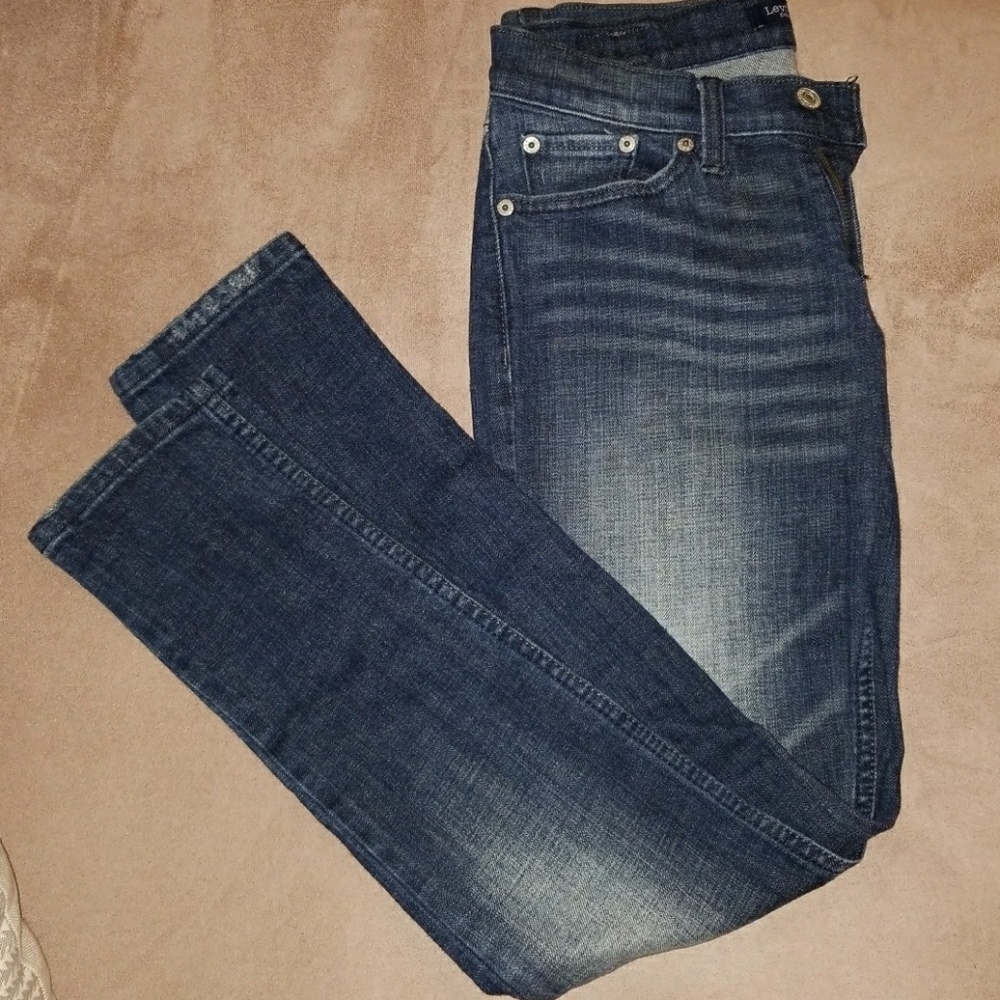 Levi jeans